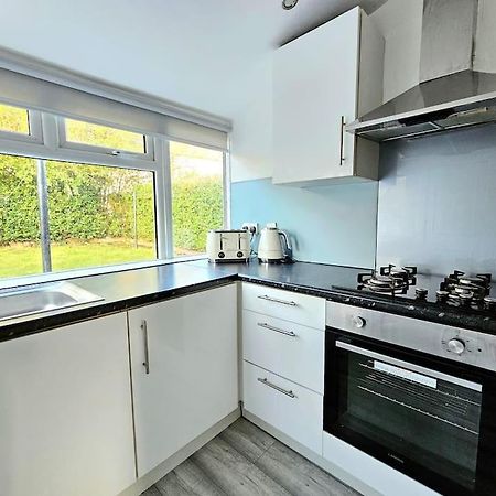 Spacious Haven With Free Parking 글라스고 외부 사진