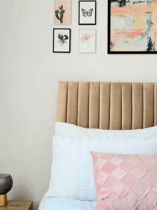 Spacious Haven With Free Parking 글라스고 외부 사진