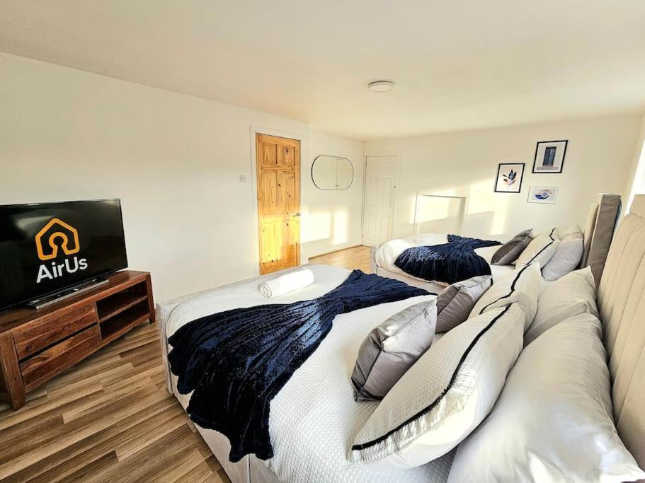 Spacious Haven With Free Parking 글라스고 외부 사진